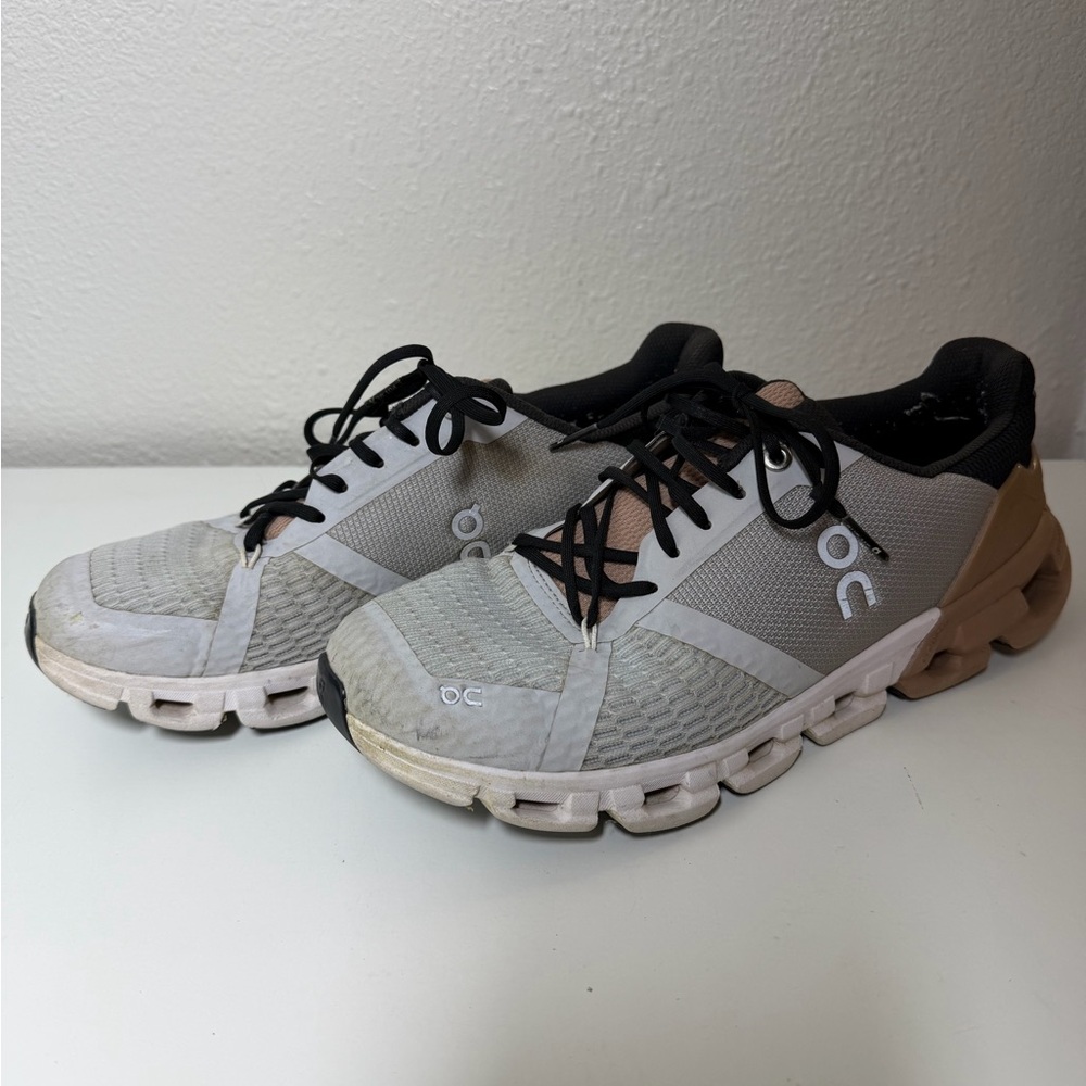 On cloud Running Athletic Shoes